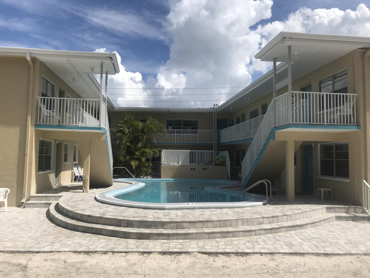 The Molloy - Treasure Island Suites & Cottages St. Pete Beach Εξωτερικό φωτογραφία