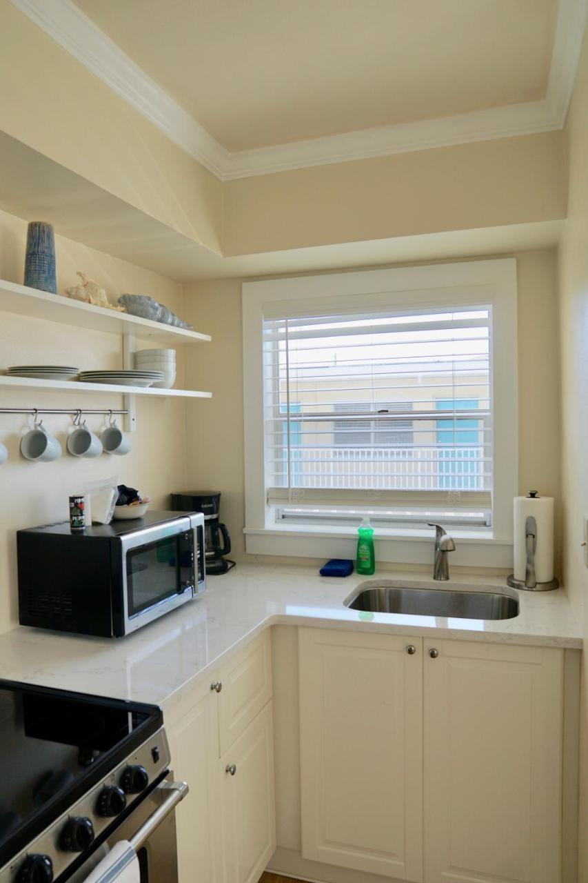 The Molloy - Treasure Island Suites & Cottages St. Pete Beach Εξωτερικό φωτογραφία