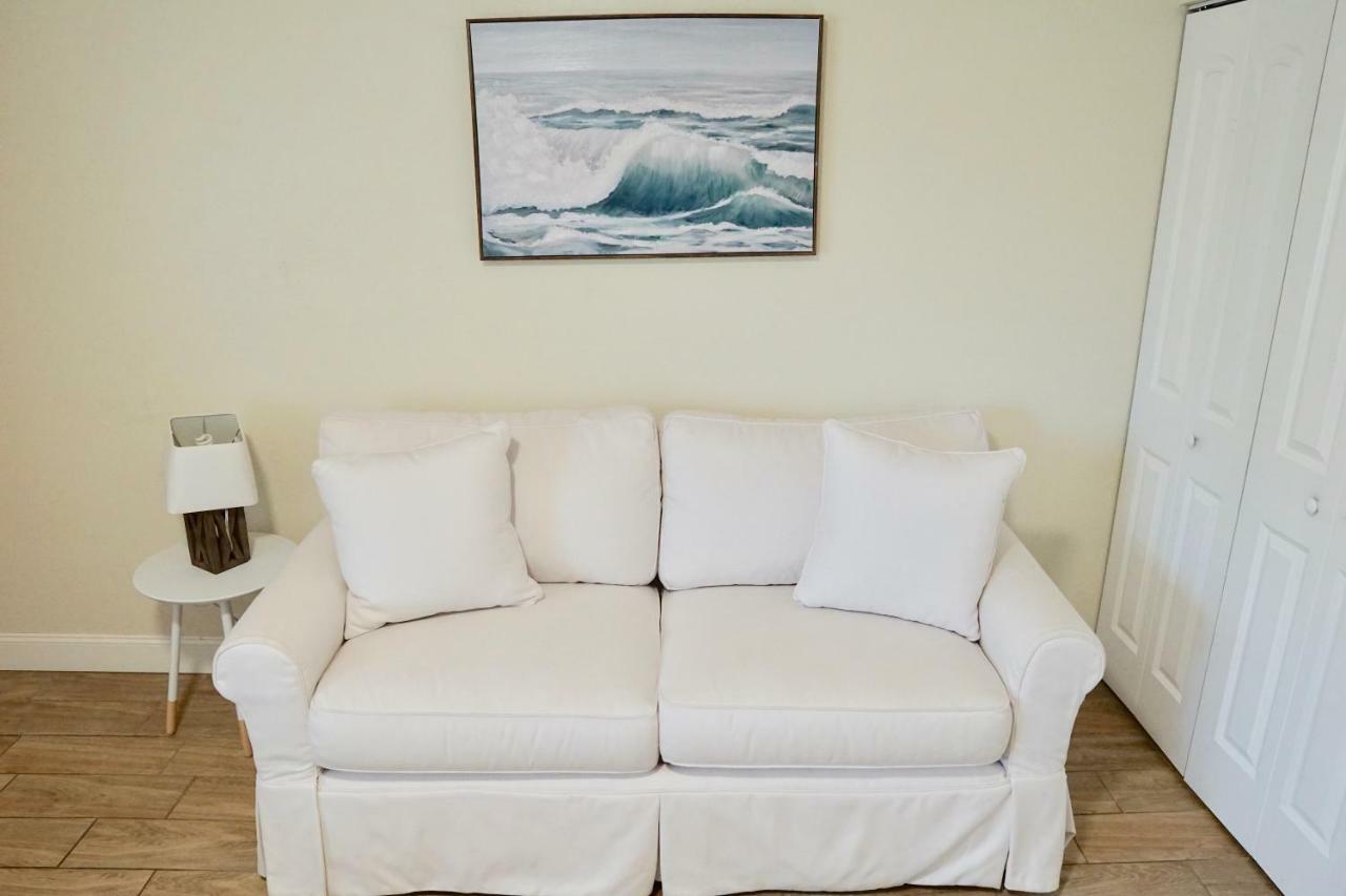 The Molloy - Treasure Island Suites & Cottages St. Pete Beach Εξωτερικό φωτογραφία