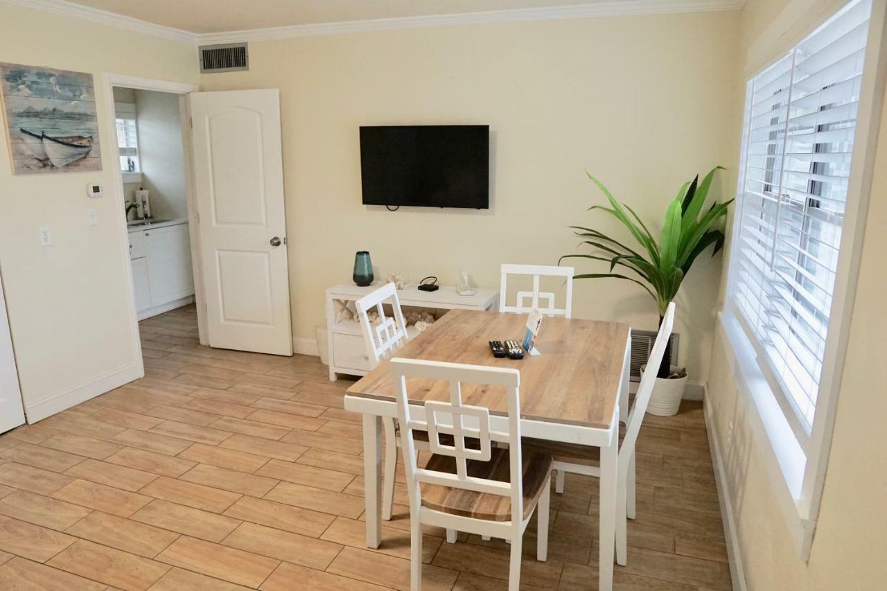 The Molloy - Treasure Island Suites & Cottages St. Pete Beach Εξωτερικό φωτογραφία