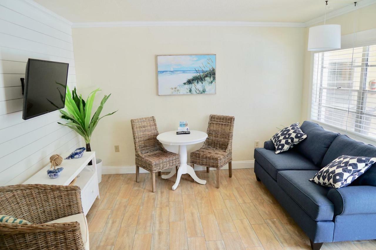 The Molloy - Treasure Island Suites & Cottages St. Pete Beach Εξωτερικό φωτογραφία